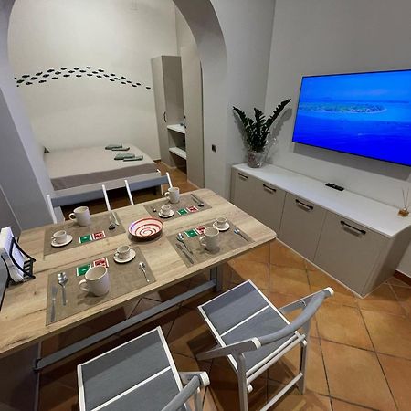 Vietri In Centro - Costa D'Amalfi Lägenhet Exteriör bild